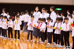 ガールスカウトの少女達の写真