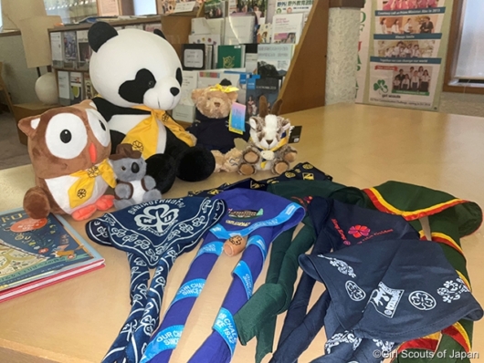 世界のガールスカウトのチーフなど